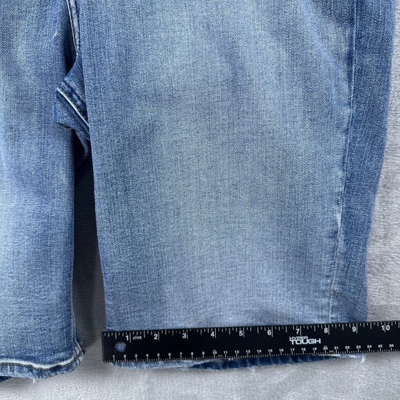 Silver Jeans Avery Bermuda Shorts Womens Size W32/L9 Distressed High Rise Blue - Picture 8 of 10